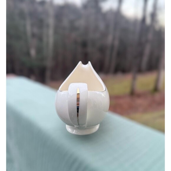 Vintage 1965 Taylor Smith & Taylor Dinnerware Gravy Dish - Picture 2 of 5